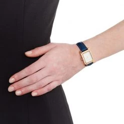 Γυναικείο ρολόι με δερμάτινο λουράκι FOLLI FOLLIE DAISY μπλε 5 Γυναικείο ρολόι με δερμάτινο λουράκι FOLLI FOLLIE DAISY μπλε -Γυναικεία Αξεσουάρ Κατάστημα 1598052.0 0013 2 folli follie γυναικείο ρολόι με δερμάτινο λουράκι folli follie daisy μπλε x1000