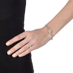 Γυναικείο ασημένιο βραχιόλι FOLLI FOLLIE STAR FLOWER 5 Γυναικείο ασημένιο βραχιόλι FOLLI FOLLIE STAR FLOWER -Γυναικεία Αξεσουάρ Κατάστημα 1654046.0 0000 2 folli follie γυναικείο ασημένιο βραχιόλι folli follie star flower x1000