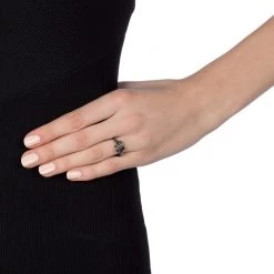 Γυναικείο ασημένιο δαχτυλίδι FOLLI FOLLIE My FF Black Flash Plated -Γυναικεία Αξεσουάρ Κατάστημα 1673061.0 0000 2 folli follie γυναικείο ασημένιο δαχτυλίδι folli follie my ff black flash plated x1000