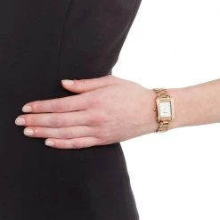 Γυναικείο τετράγωνο ρολόι Folli Follie με μπρασελέ ροζ-χρυσό -Γυναικεία Αξεσουάρ Κατάστημα 1676729.0 0000 2 folli follie γυναικείο τετράγωνο ρολόι folli follie με μπρασελέ ροζ χρυσό x1000