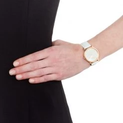 Γυναικείο ρολόι με δερμάτινο λουράκι FOLLI FOLLIE SANTORINI FLOWER λευκό -Γυναικεία Αξεσουάρ Κατάστημα 1717548.0 0091 2 folli follie γυναικείο ρολόι με δερμάτινο λουράκι folli follie santorini flower λευκό x1000