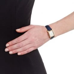 Γυναικείο ρολόι με δερμάτινο λουράκι FOLLI FOLLIE STYLE TALES μπλε 5 Γυναικείο ρολόι με δερμάτινο λουράκι FOLLI FOLLIE STYLE TALES μπλε -Γυναικεία Αξεσουάρ Κατάστημα 1725748.0 0013 2 folli follie γυναικείο ρολόι με δερμάτινο λουράκι folli follie style tales μπλε x1000