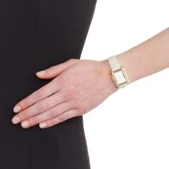 Γυναικείο ρολόι με δερμάτινο λουράκι FOLLI FOLLIE STYLE TALES λευκό -Γυναικεία Αξεσουάρ Κατάστημα 1725748.0 0091 2 folli follie γυναικείο ρολόι με δερμάτινο λουράκι folli follie style tales λευκό x1000