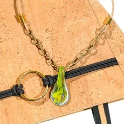 Γυναικείο κολιέ από φελλό APOXYLO πράσινο -Γυναικεία Αξεσουάρ Κατάστημα 1821387.0 e400 2 apoxylo γυναικείο κολιέ από φελλό apoxylo πράσινο x1000