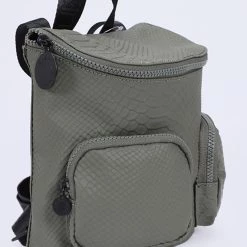 Γυναικείο σακίδιο πλάτης KENDALL + KYLIE χακί -Γυναικεία Αξεσουάρ Κατάστημα 1825898.0 0261 3 kendall kylie γυναικείο σακίδιο πλάτης kendall kylie χακί x1000