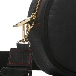 Γυναικεία τσάντα χιαστί APOXYLO345.2 OVAL CROSSBODY μαύρη -Γυναικεία Αξεσουάρ Κατάστημα 1828052.0 7100 3 apoxylo γυναικεία τσάντα χιαστί apoxylo345.2 oval crossbody μαύρη x1000