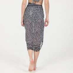 Γυναικείο παρεό MICHAEL By Michael Kors Animal Blend ασπρόμαυρο -Γυναικεία Αξεσουάρ Κατάστημα 1840419.0 0571 3 michael kors γυναικείο παρεό michael by michael kors animal blend ασπρόμαυρο x1000